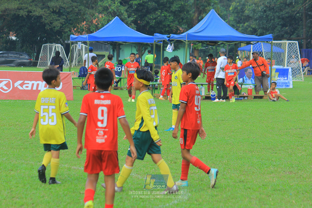 ijl u11 100526 maesa pararaider army vs kids soccer family