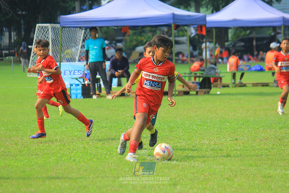 ijl u11 100526 maesa pararaider army vs kids soccer family