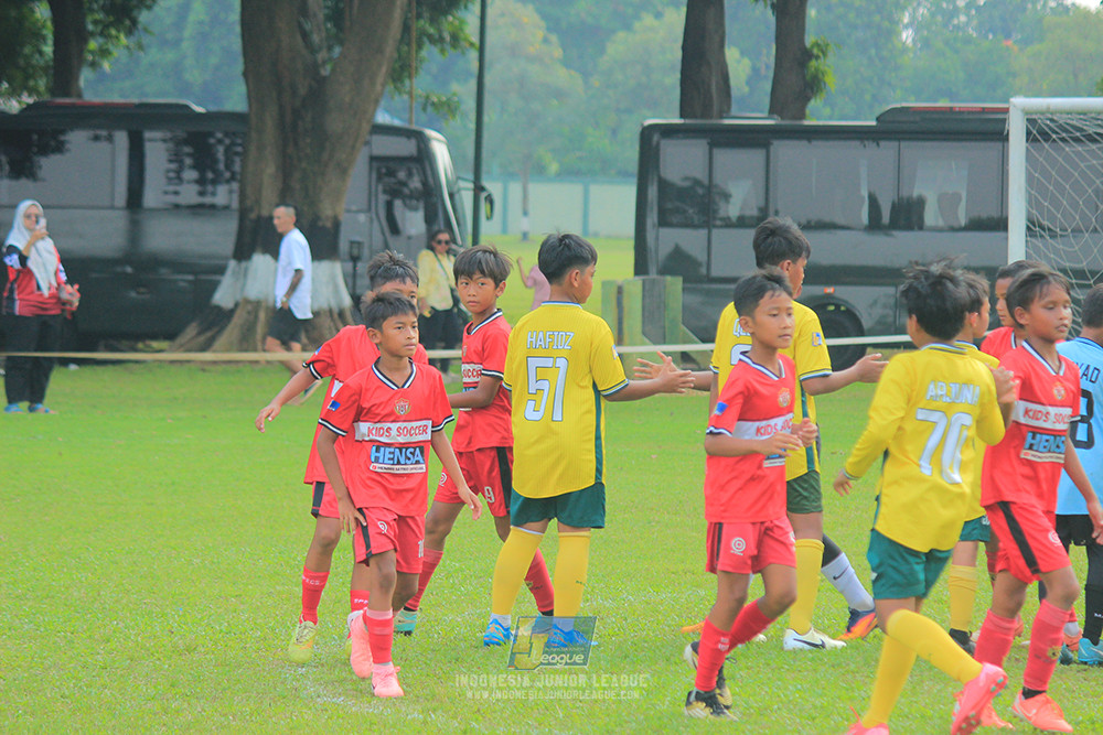 ijl u11 100526 maesa pararaider army vs kids soccer family