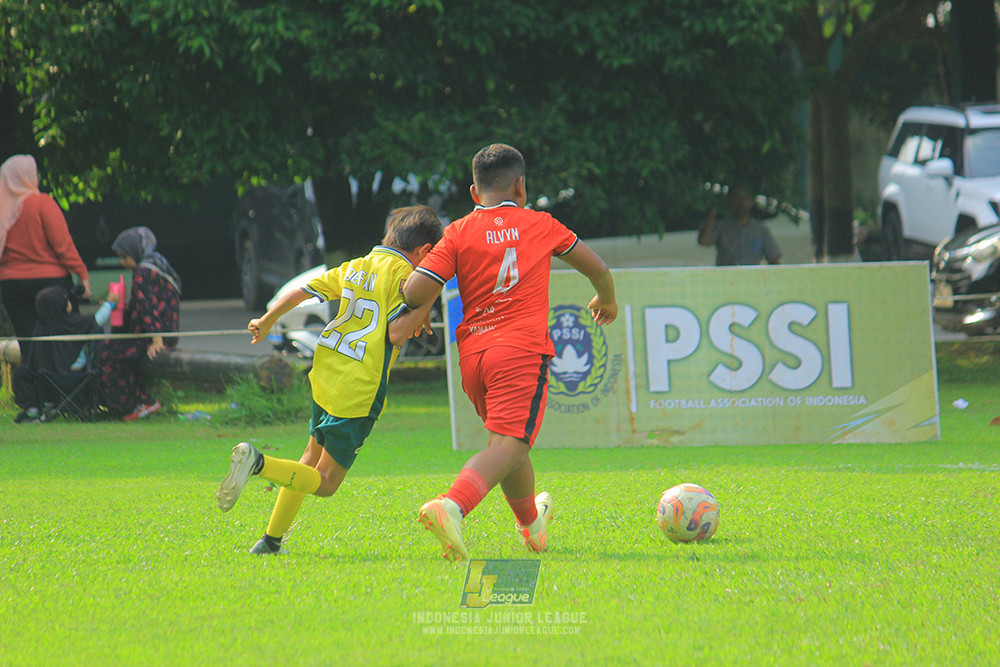 ijl u11 100526 maesa pararaider army vs kids soccer family