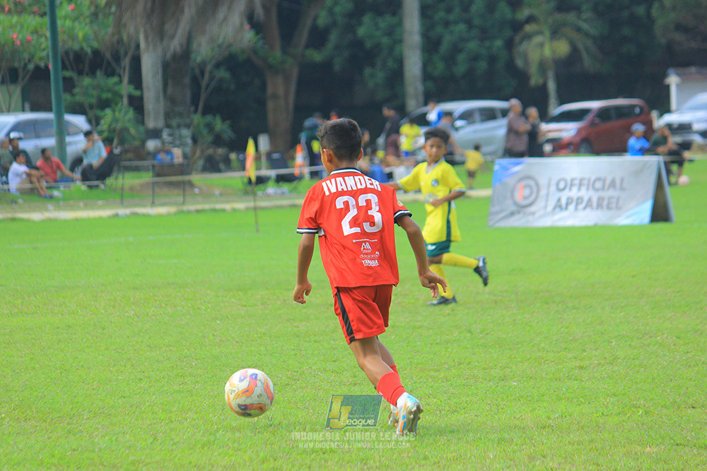 ijl u11 100526 maesa pararaider army vs kids soccer family