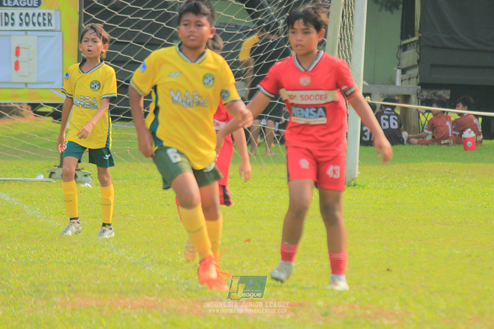 ijl u11 100526 maesa pararaider army vs kids soccer family