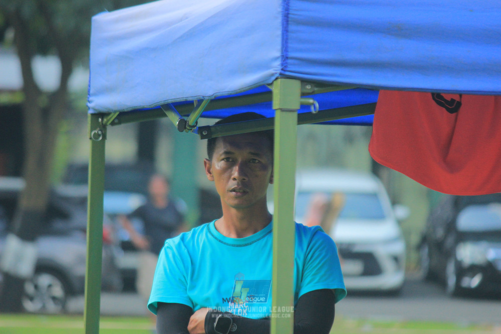 ijl u11 100526 maesa pararaider army vs kids soccer family