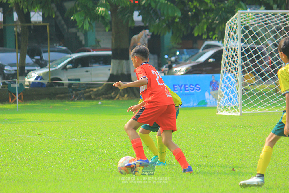 ijl u11 100526 maesa pararaider army vs kids soccer family