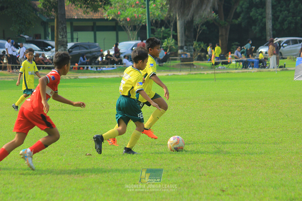 ijl u11 100526 maesa pararaider army vs kids soccer family