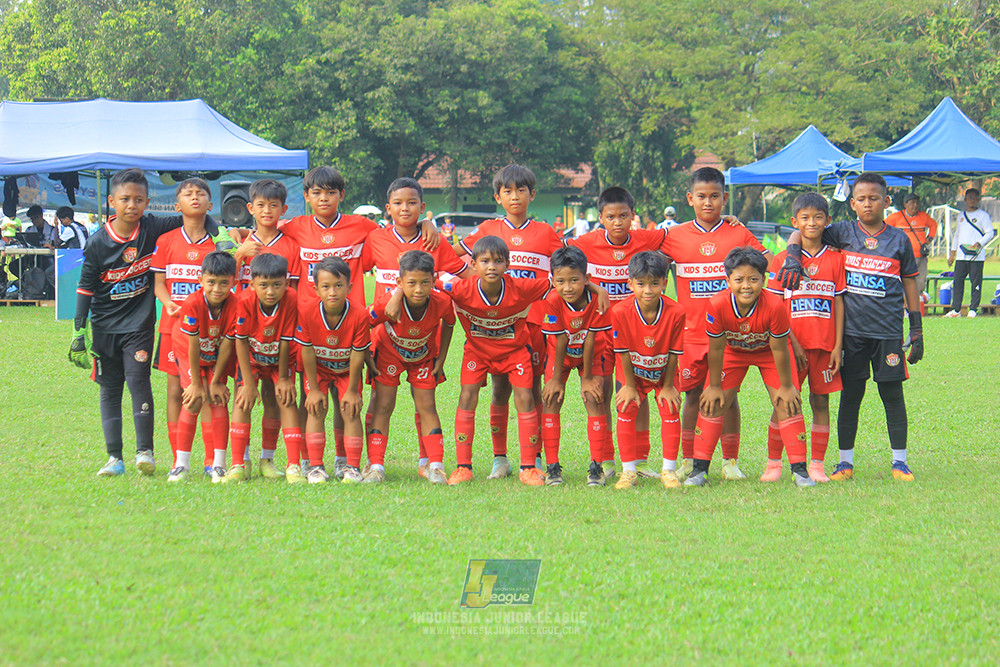 ijl u11 100526 maesa pararaider army vs kids soccer family