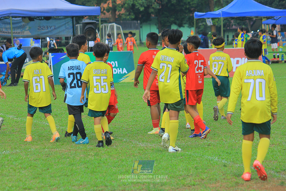 ijl u11 100526 maesa pararaider army vs kids soccer family