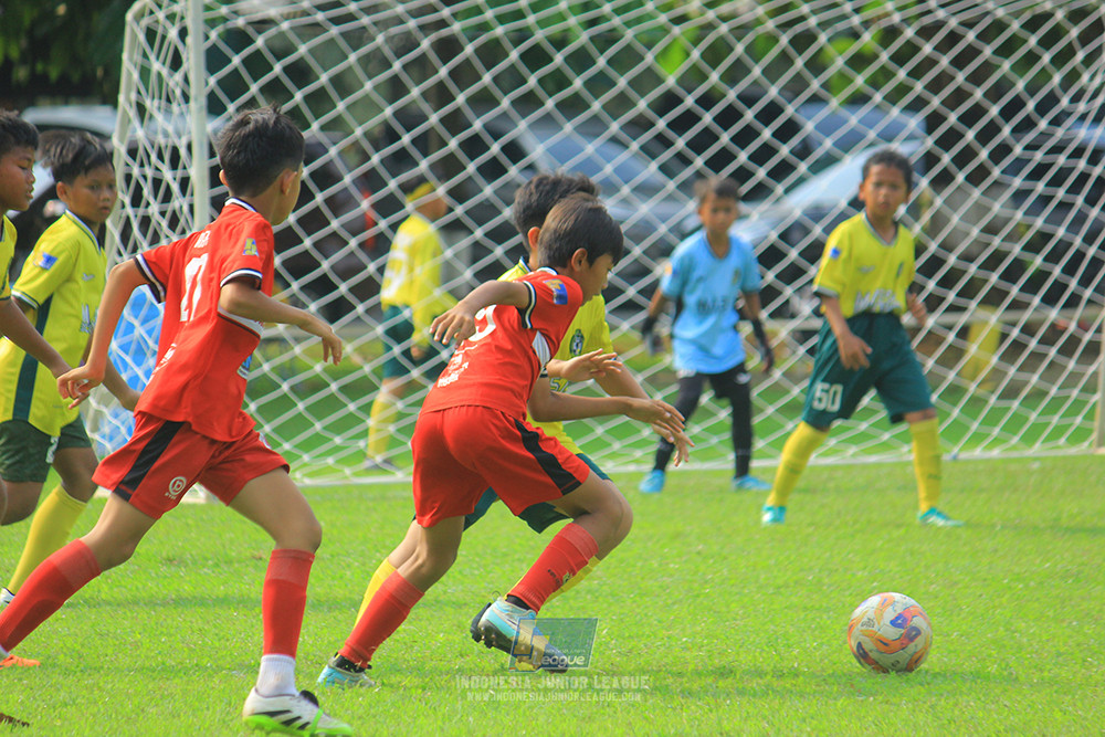 ijl u11 100526 maesa pararaider army vs kids soccer family