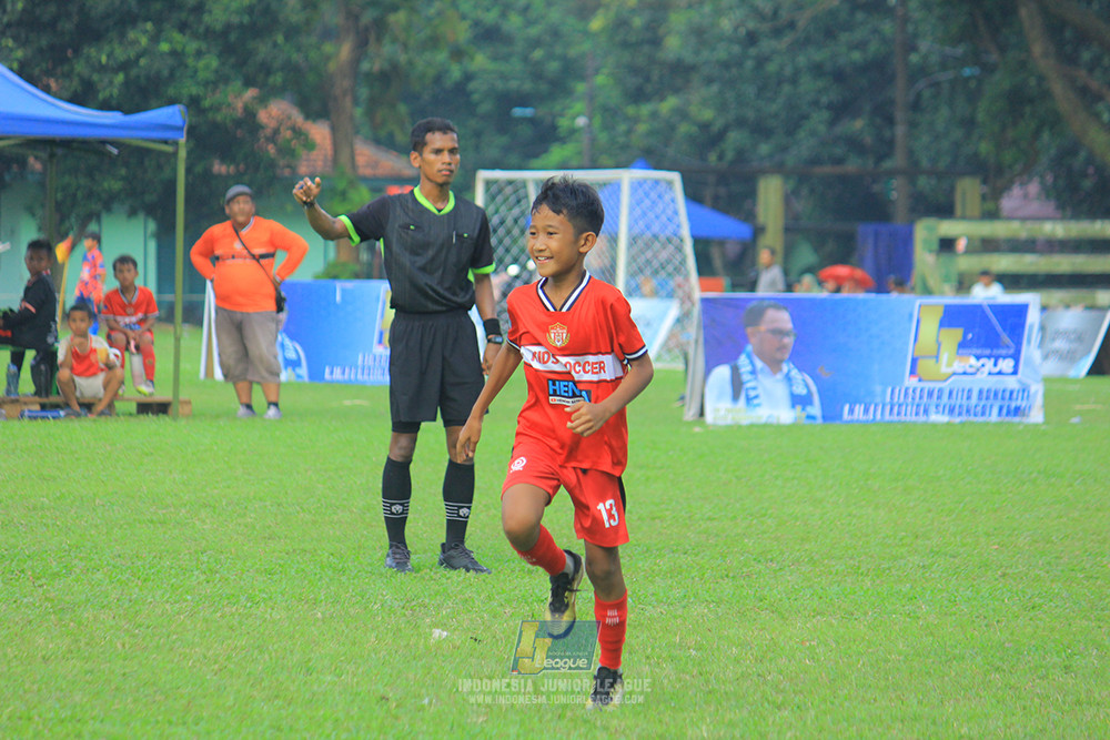 ijl u11 100526 maesa pararaider army vs kids soccer family