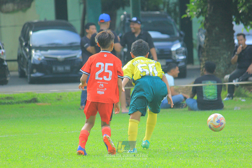ijl u11 100526 maesa pararaider army vs kids soccer family