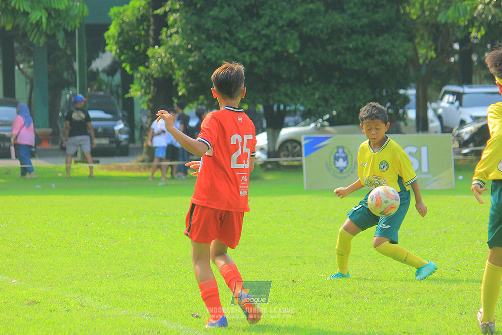 ijl u11 100526 maesa pararaider army vs kids soccer family
