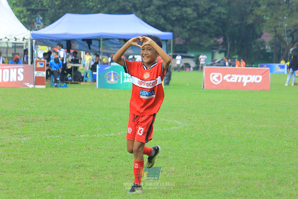 ijl u11 100526 maesa pararaider army vs kids soccer family