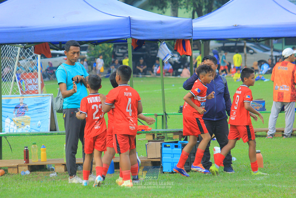 ijl u11 100526 maesa pararaider army vs kids soccer family