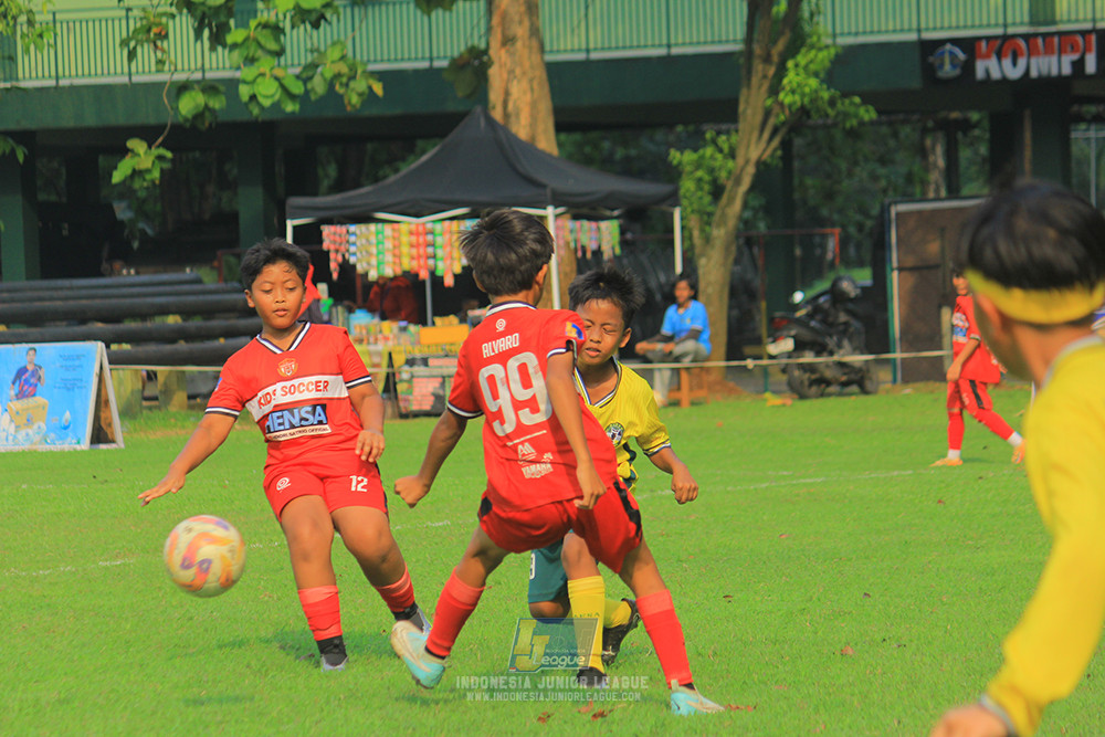 ijl u11 100526 maesa pararaider army vs kids soccer family