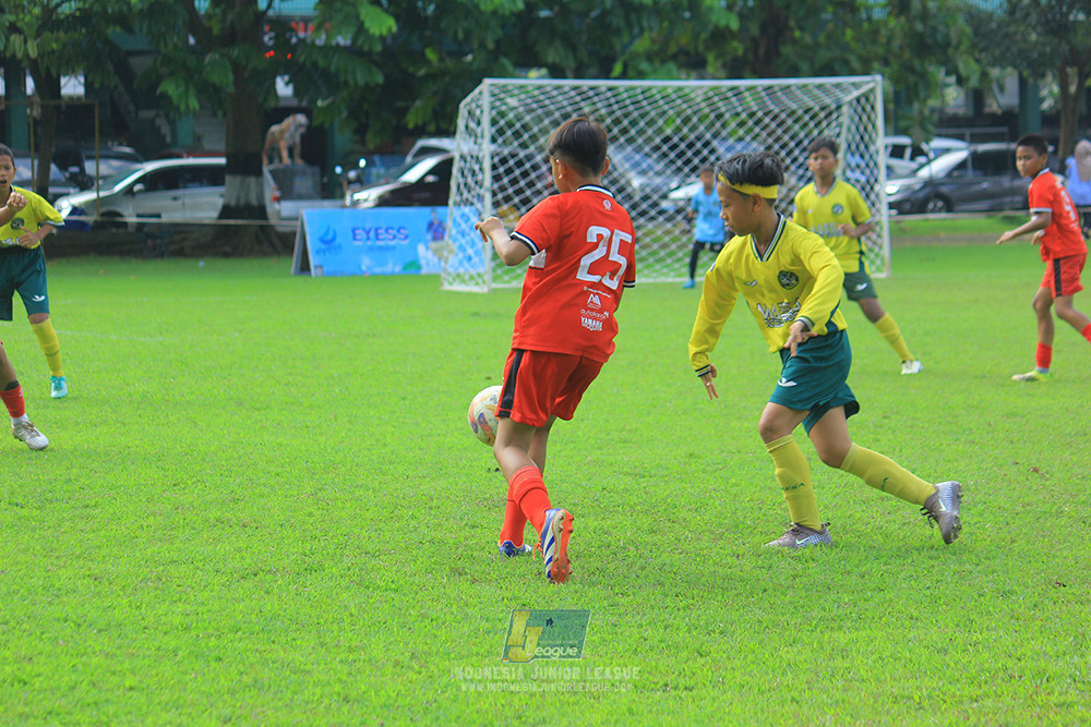 ijl u11 100526 maesa pararaider army vs kids soccer family
