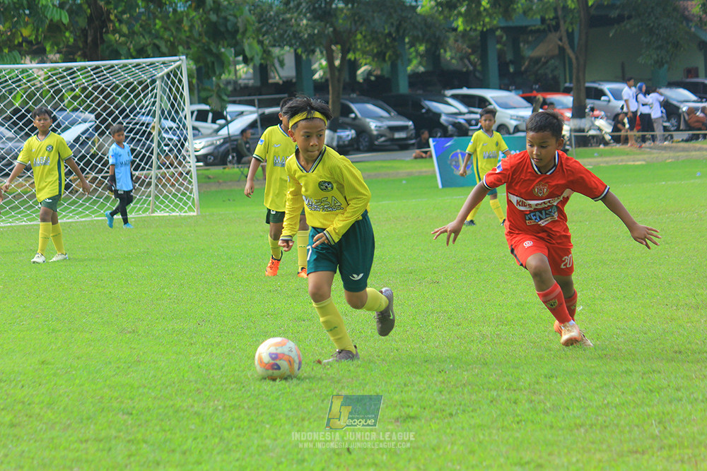 ijl u11 100526 maesa pararaider army vs kids soccer family