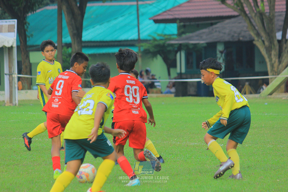ijl u11 100526 maesa pararaider army vs kids soccer family