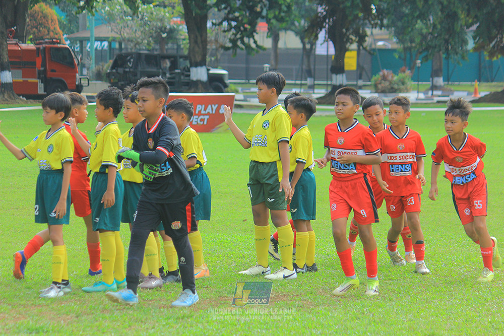 ijl u11 100526 maesa pararaider army vs kids soccer family