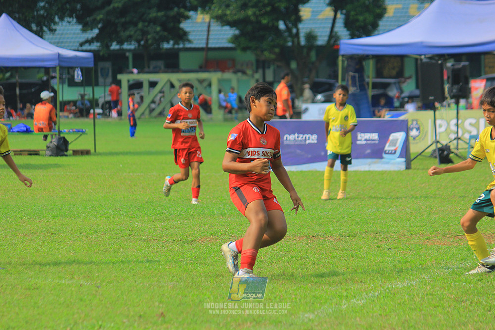 ijl u11 100526 maesa pararaider army vs kids soccer family