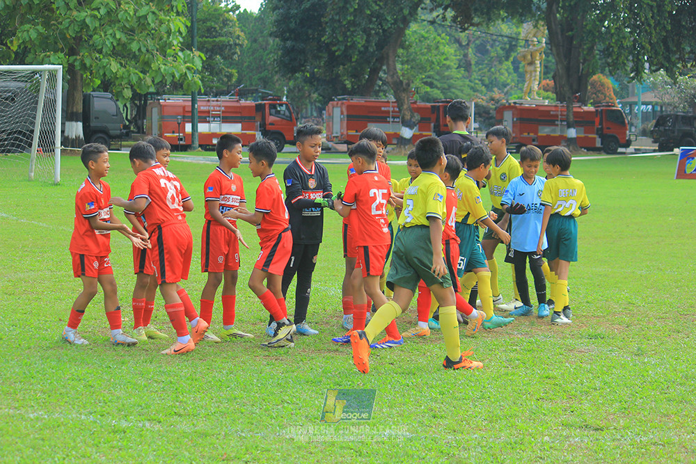 ijl u11 100526 maesa pararaider army vs kids soccer family
