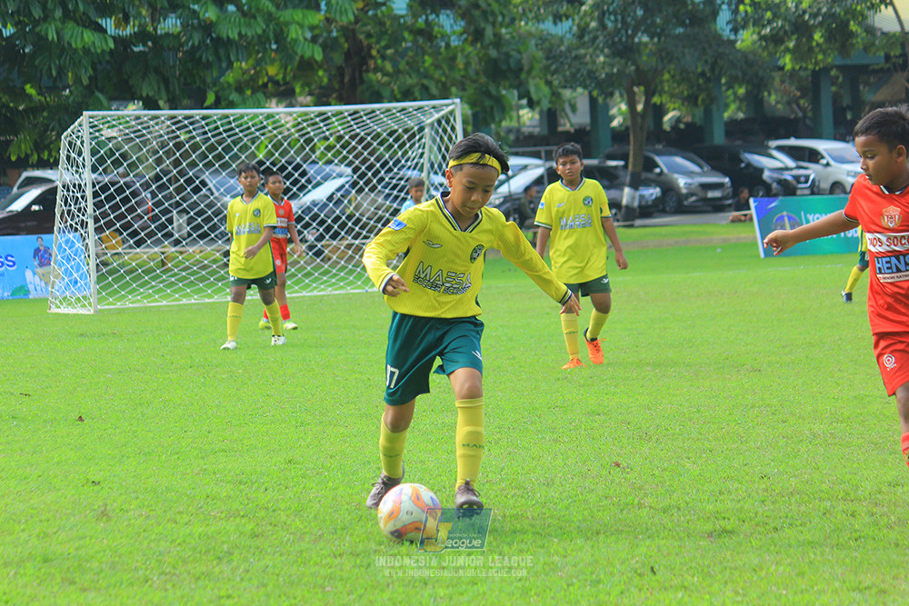 ijl u11 100526 maesa pararaider army vs kids soccer family