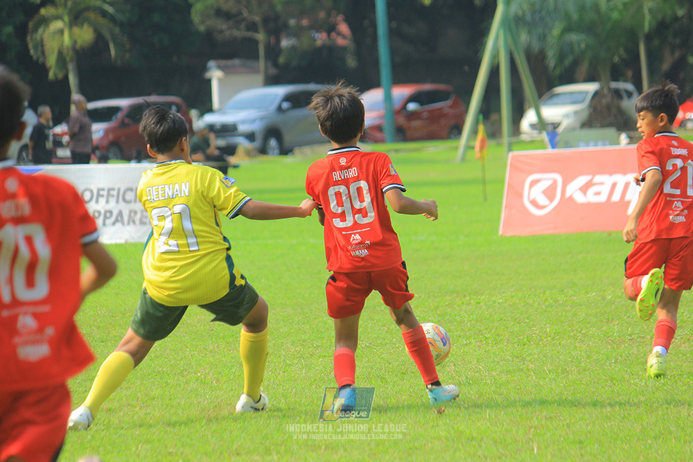 ijl u11 100526 maesa pararaider army vs kids soccer family