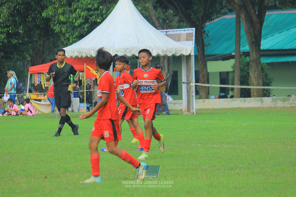 ijl u11 100526 maesa pararaider army vs kids soccer family
