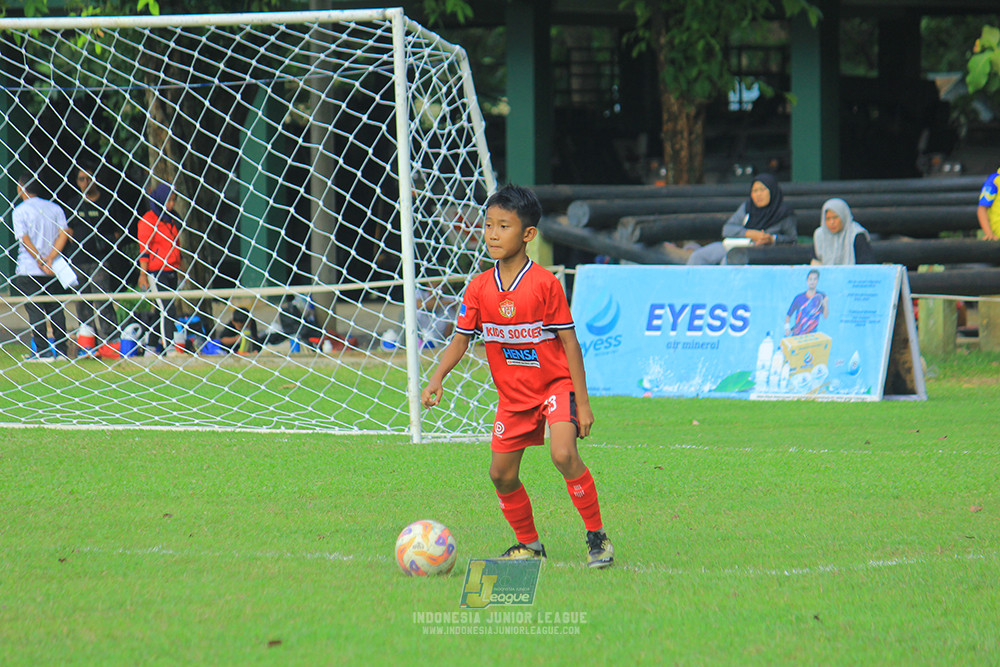 ijl u11 100526 maesa pararaider army vs kids soccer family