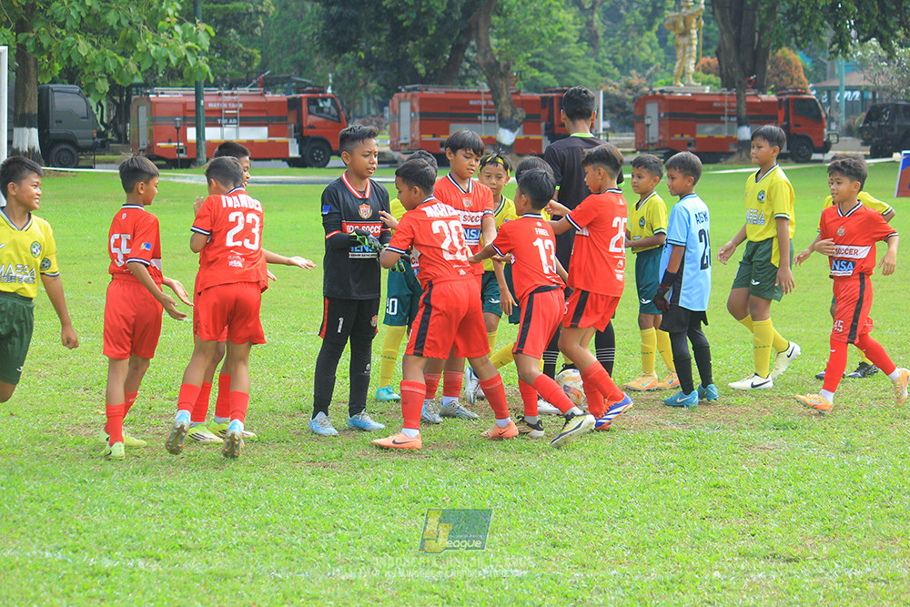 ijl u11 100526 maesa pararaider army vs kids soccer family