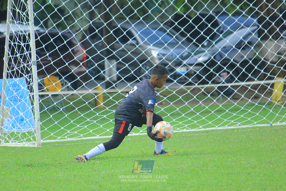 ijl u11 100526 maesa pararaider army vs kids soccer family