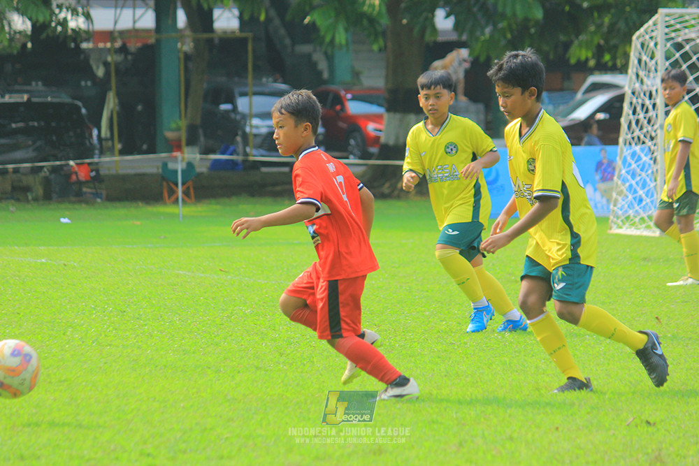 ijl u11 100526 maesa pararaider army vs kids soccer family