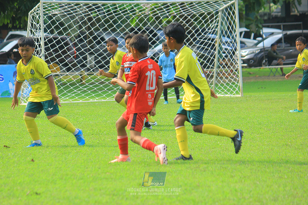 ijl u11 100526 maesa pararaider army vs kids soccer family