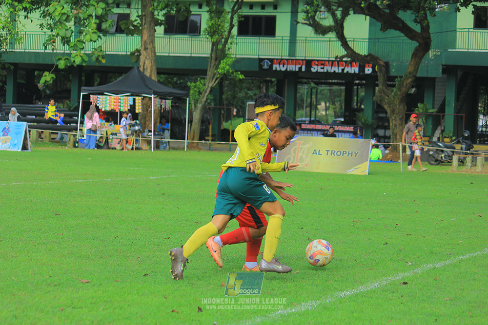 ijl u11 100526 maesa pararaider army vs kids soccer family
