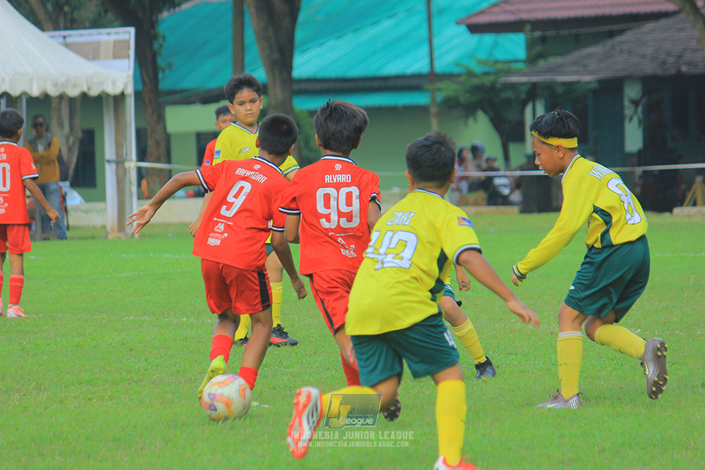 ijl u11 100526 maesa pararaider army vs kids soccer family