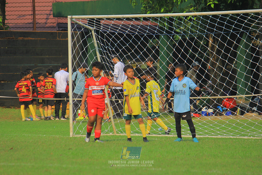 ijl u11 100526 maesa pararaider army vs kids soccer family