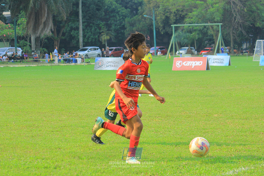 ijl u11 100526 maesa pararaider army vs kids soccer family