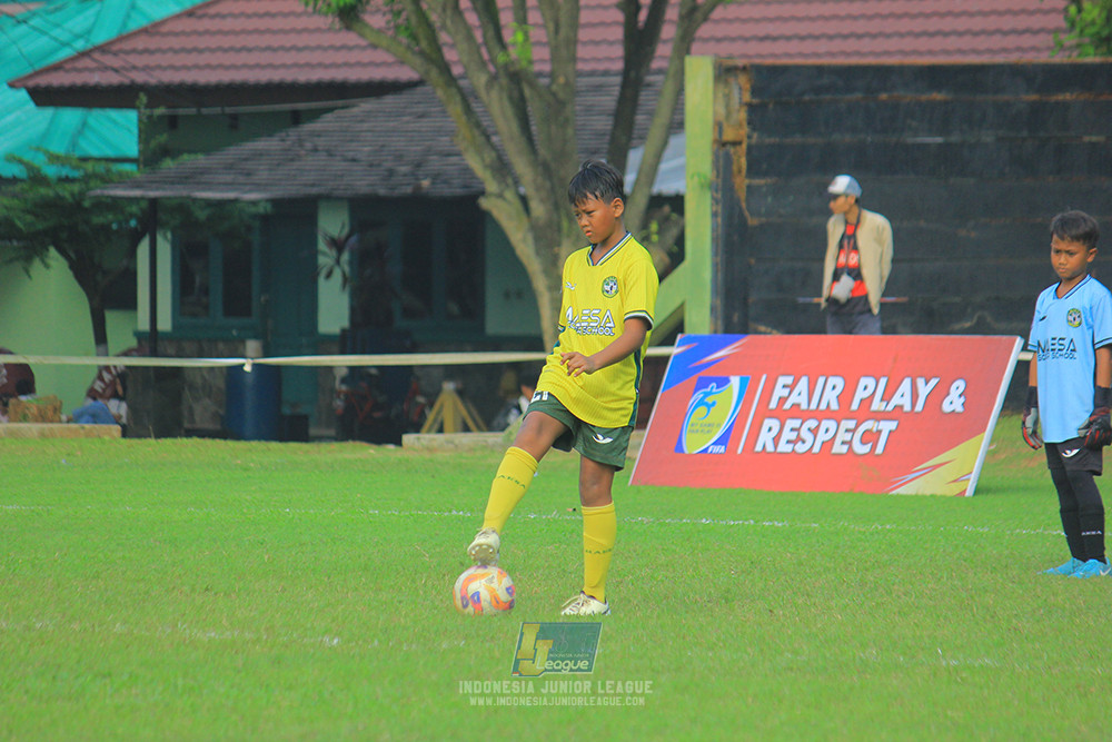 ijl u11 100526 maesa pararaider army vs kids soccer family