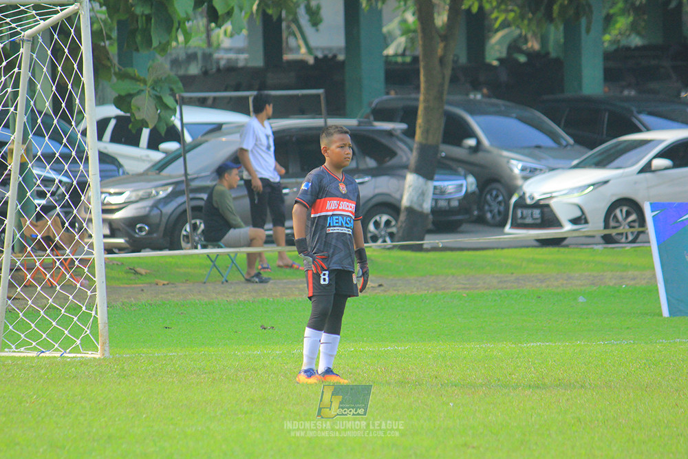ijl u11 100526 maesa pararaider army vs kids soccer family