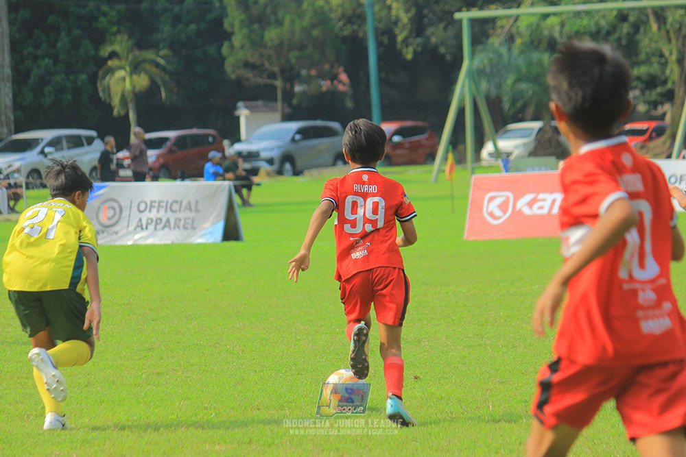 ijl u11 100526 maesa pararaider army vs kids soccer family