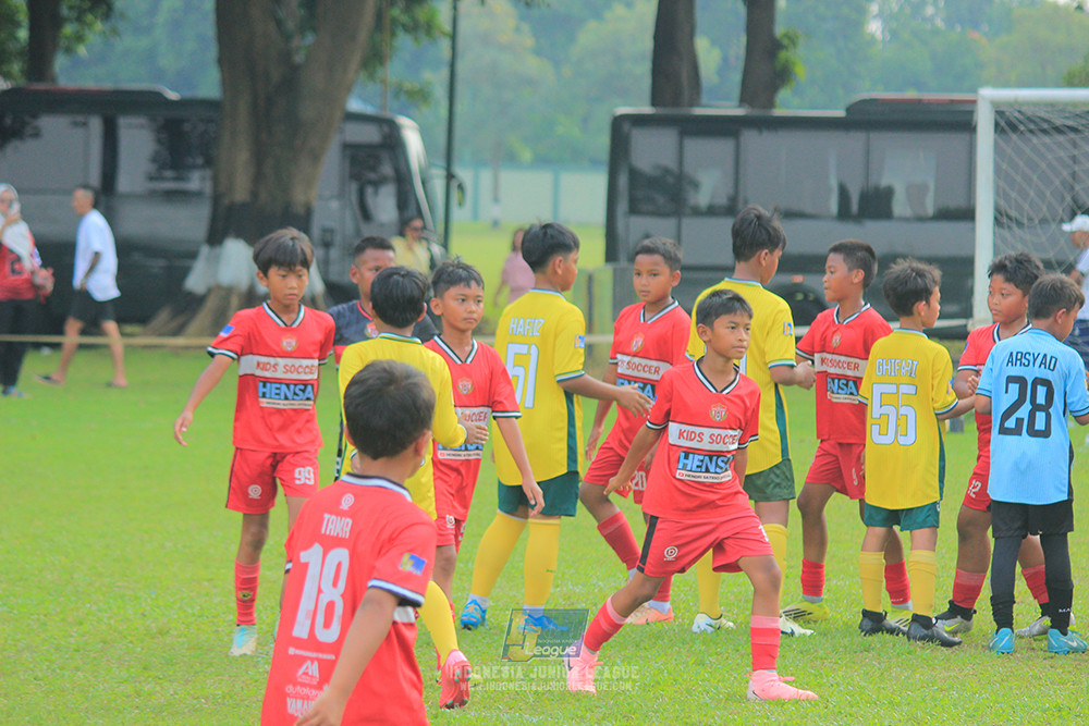 ijl u11 100526 maesa pararaider army vs kids soccer family