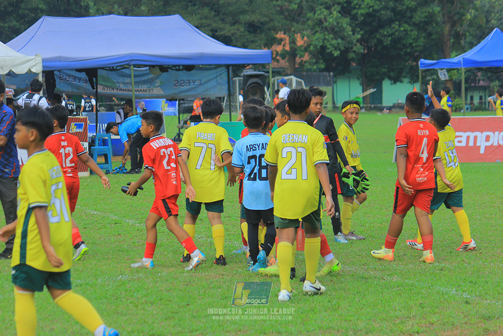 ijl u11 100526 maesa pararaider army vs kids soccer family