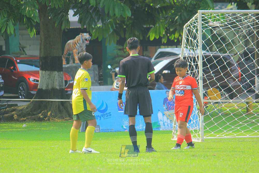 ijl u11 100526 maesa pararaider army vs kids soccer family