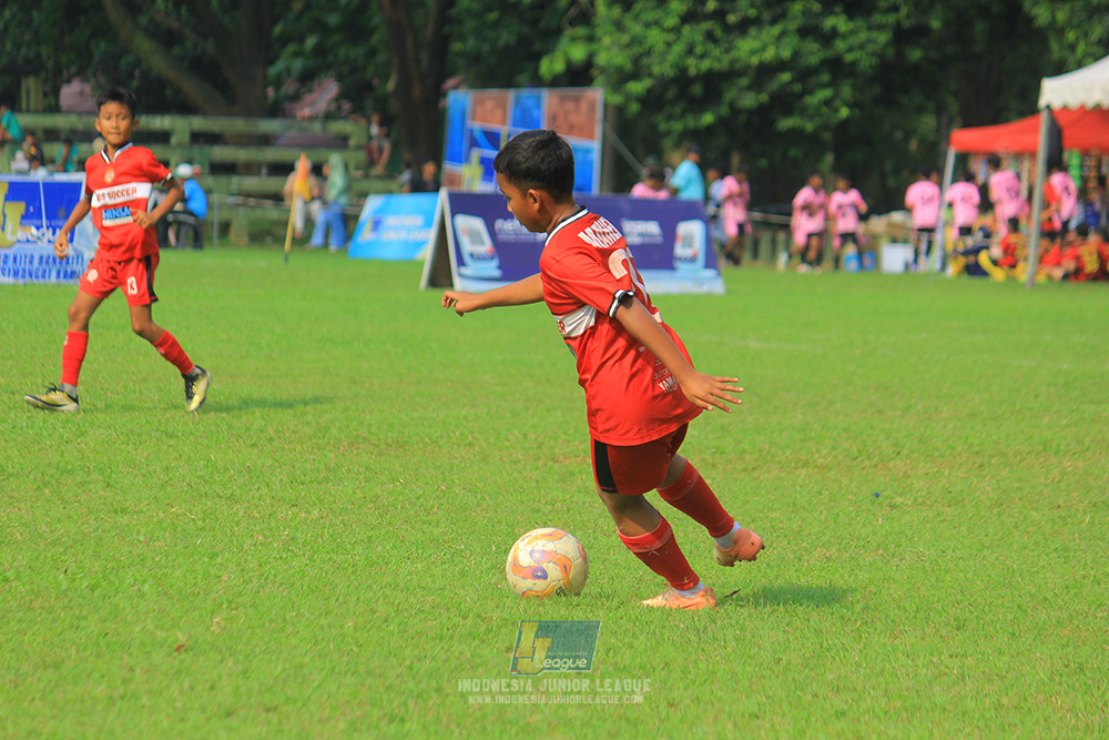 ijl u11 100526 maesa pararaider army vs kids soccer family
