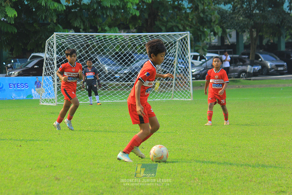 ijl u11 100526 maesa pararaider army vs kids soccer family
