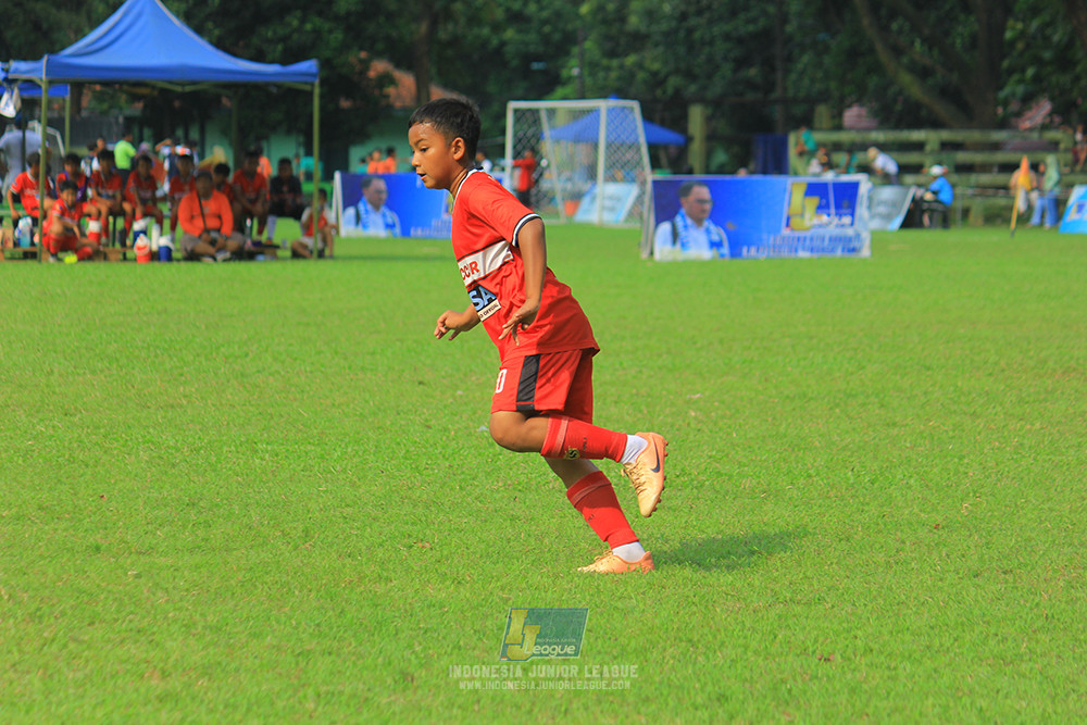 ijl u11 100526 maesa pararaider army vs kids soccer family