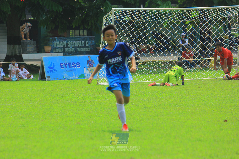 ijl u11 100526 serpong city soccer school vs mars purwakarta