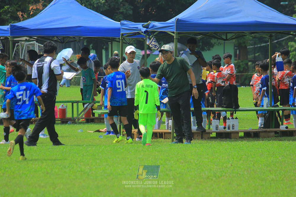 ijl u11 100526 steelford united vs isa marzuki bandriawan