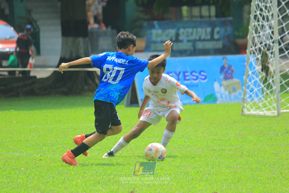 ijl u11 100526 steelford united vs isa marzuki bandriawan