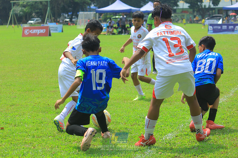 ijl u11 100526 steelford united vs isa marzuki bandriawan