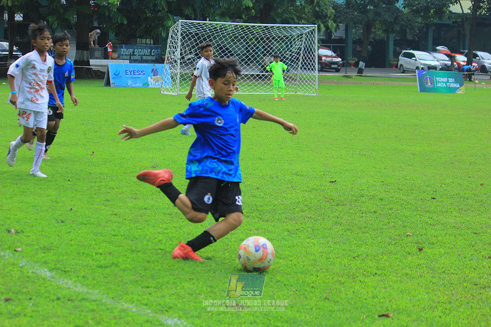 ijl u11 100526 steelford united vs isa marzuki bandriawan
